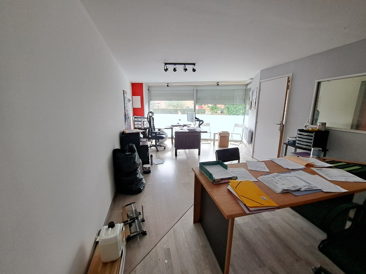 Local commercial / entrepôt