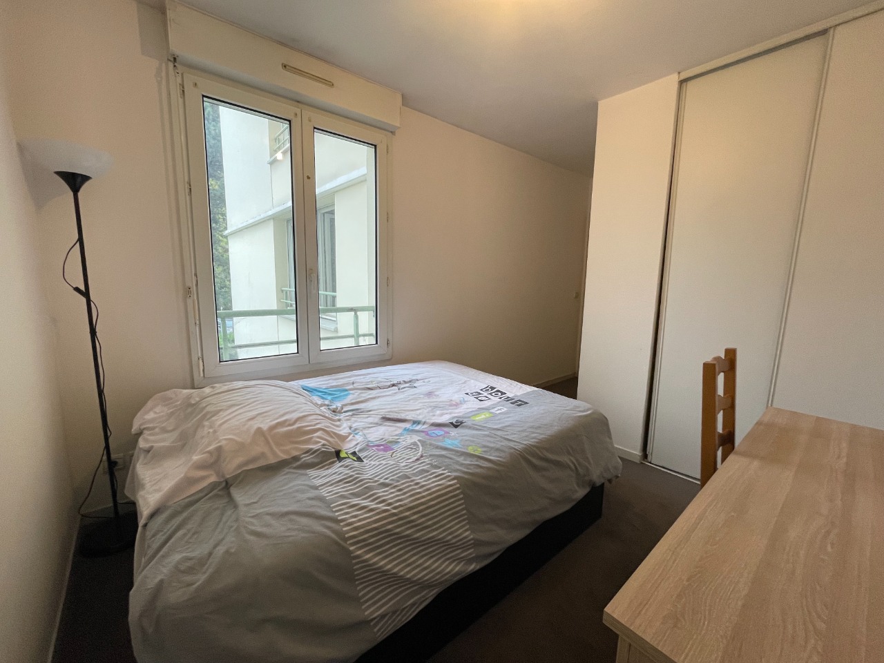 Vieux-Lille Charmant trois pièces avec balcon et cave.
