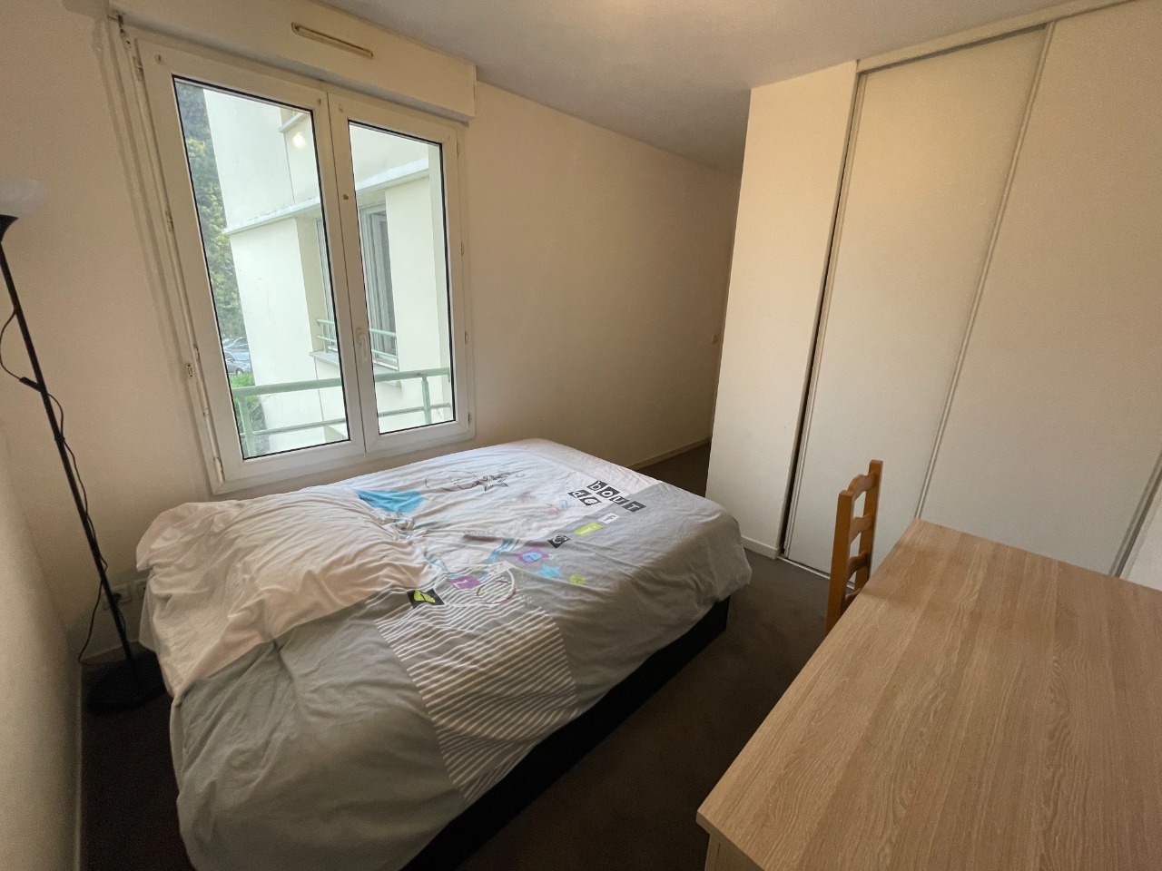 Vieux-Lille Charmant trois pièces avec balcon et cave.