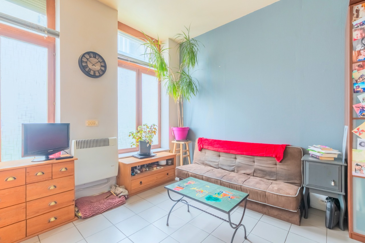Rue Saint Eloi - Grand studio de 28m²