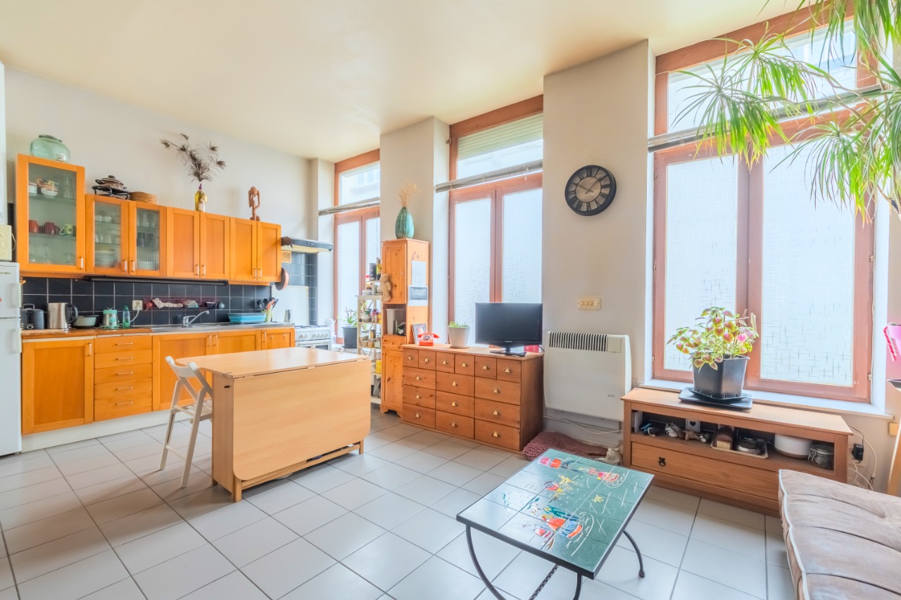 Rue Saint Eloi - Grand studio de 28m²