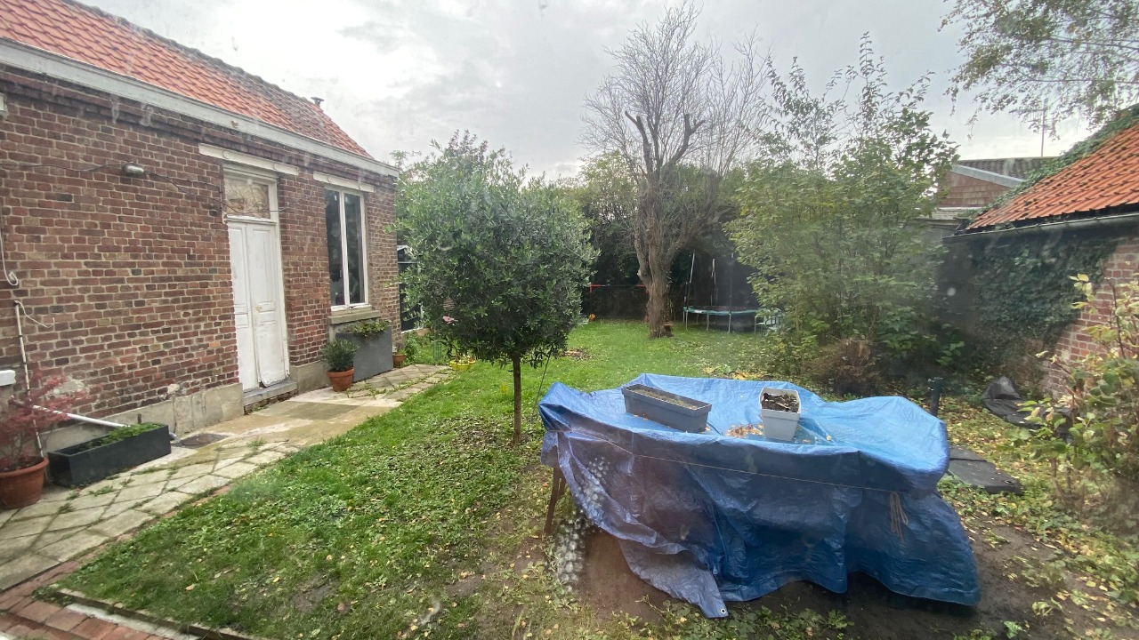 Maison de caractère semi-individuelle - jardin
