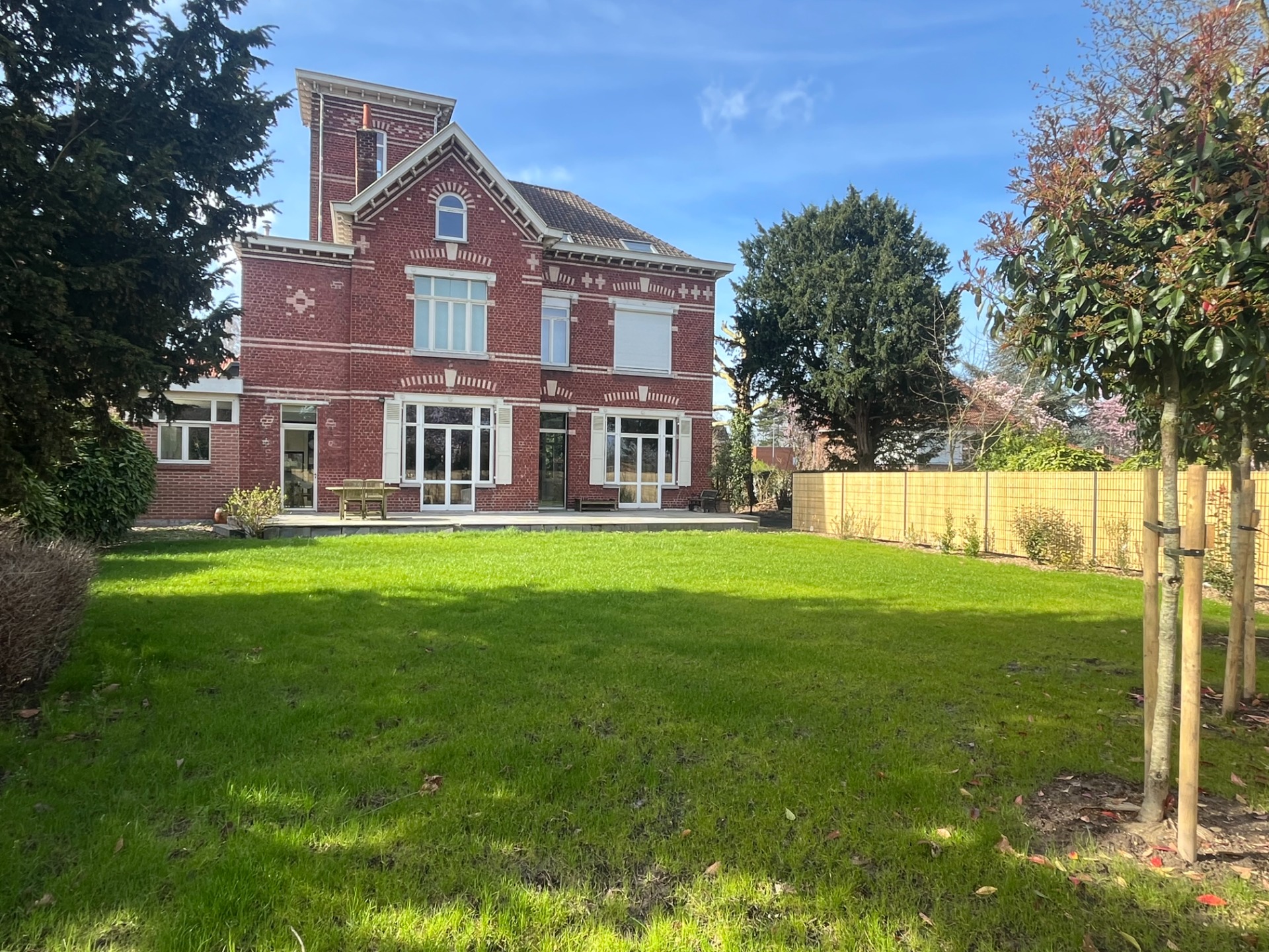 Maison 7 pièces 280 m² · à Ascq · 280 m² · 1 200 000 €