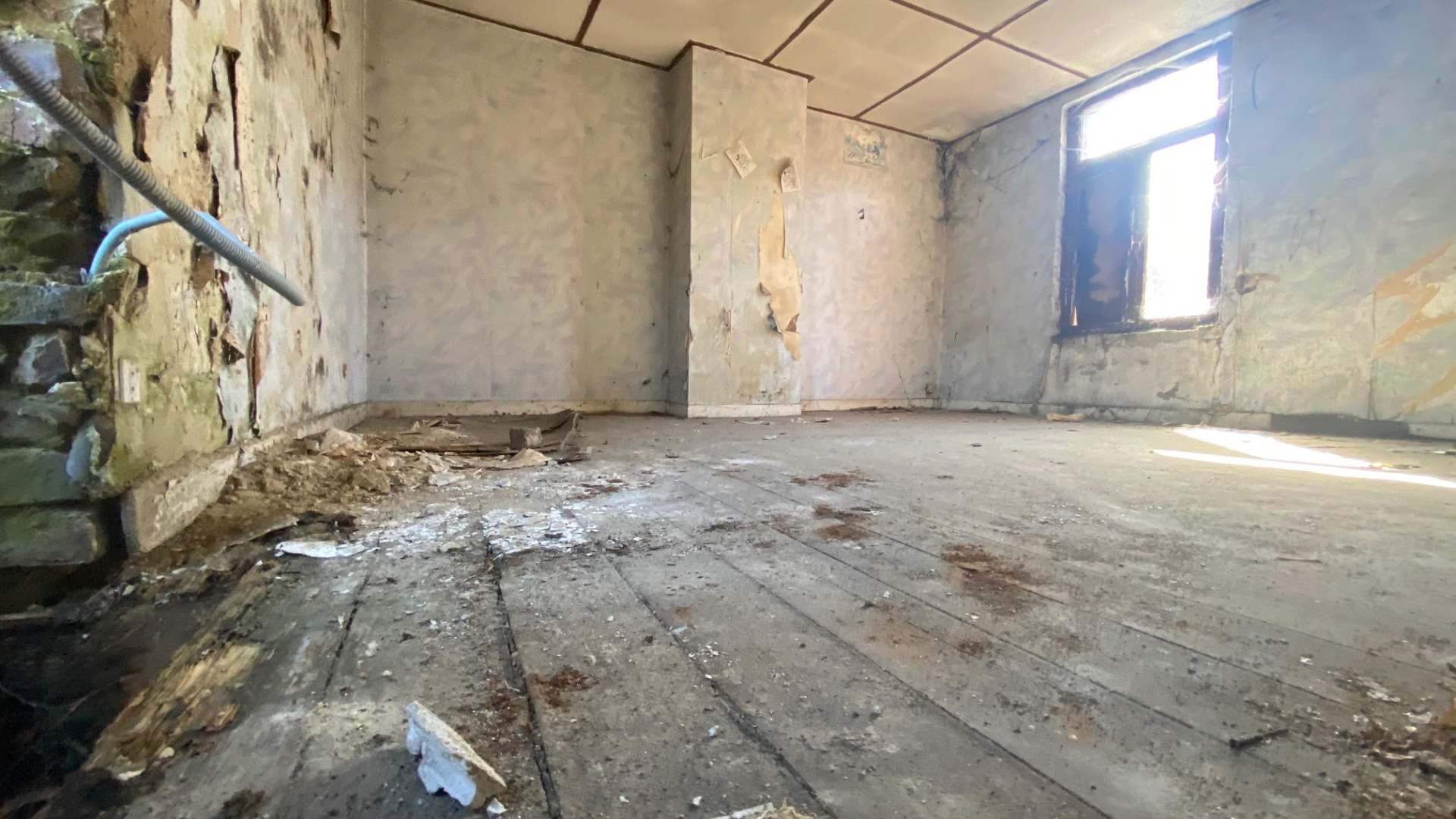 maison a rénover avec cour SAINGHIN EN WEPPES 59184, prix 54 500 € (HAI) - Brique Rouge Immobilier — 3