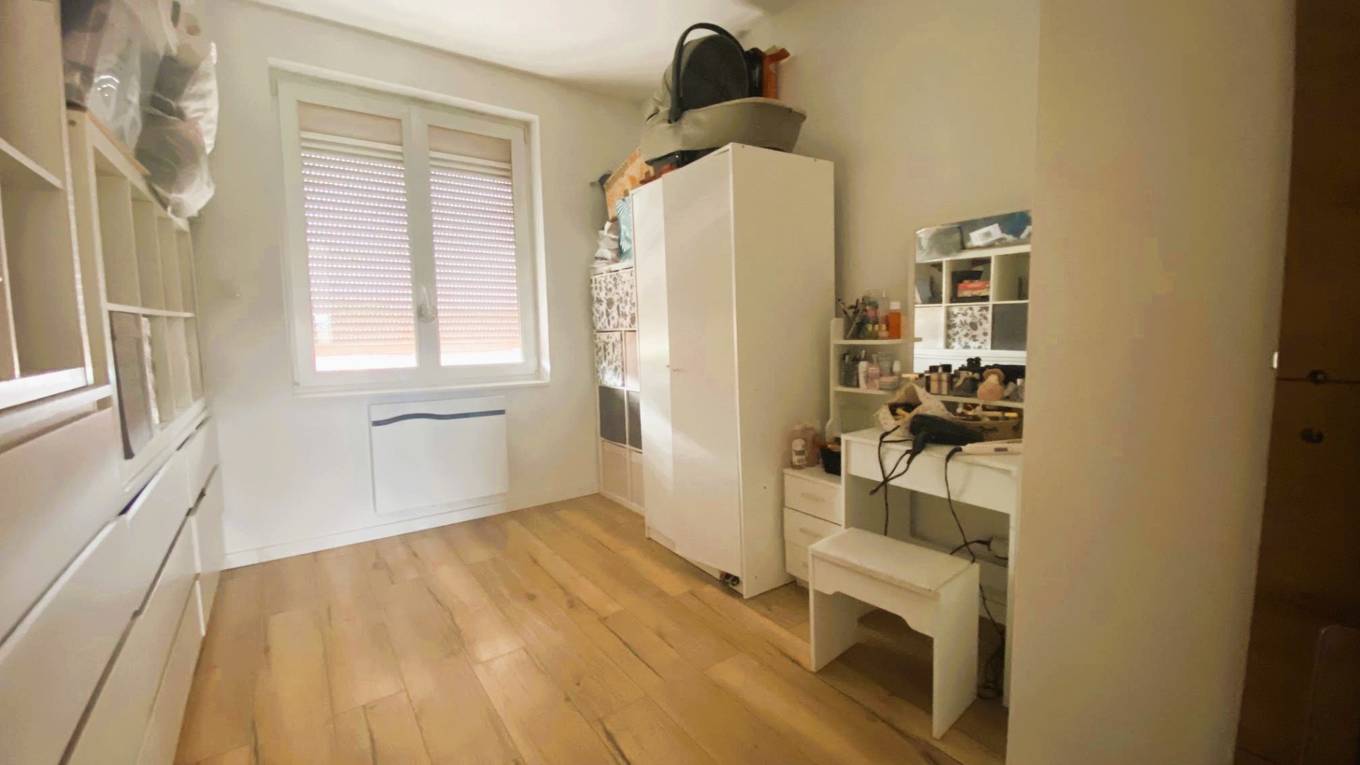 Maison rénovée semi individuelle - jardin - garage + parking PROVIN 59185, prix 259 350 € (HAI) - Brique Rouge Immobilier — 5