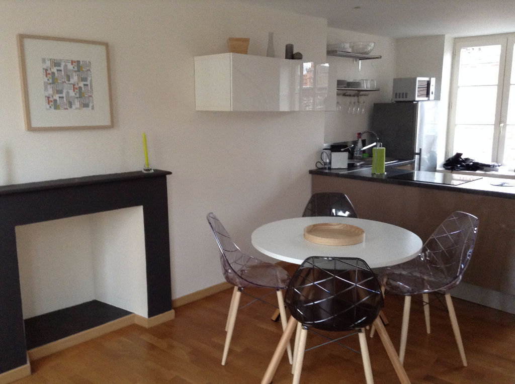 Location appartement - Vieux Lille - Type 2 meublé en duplex