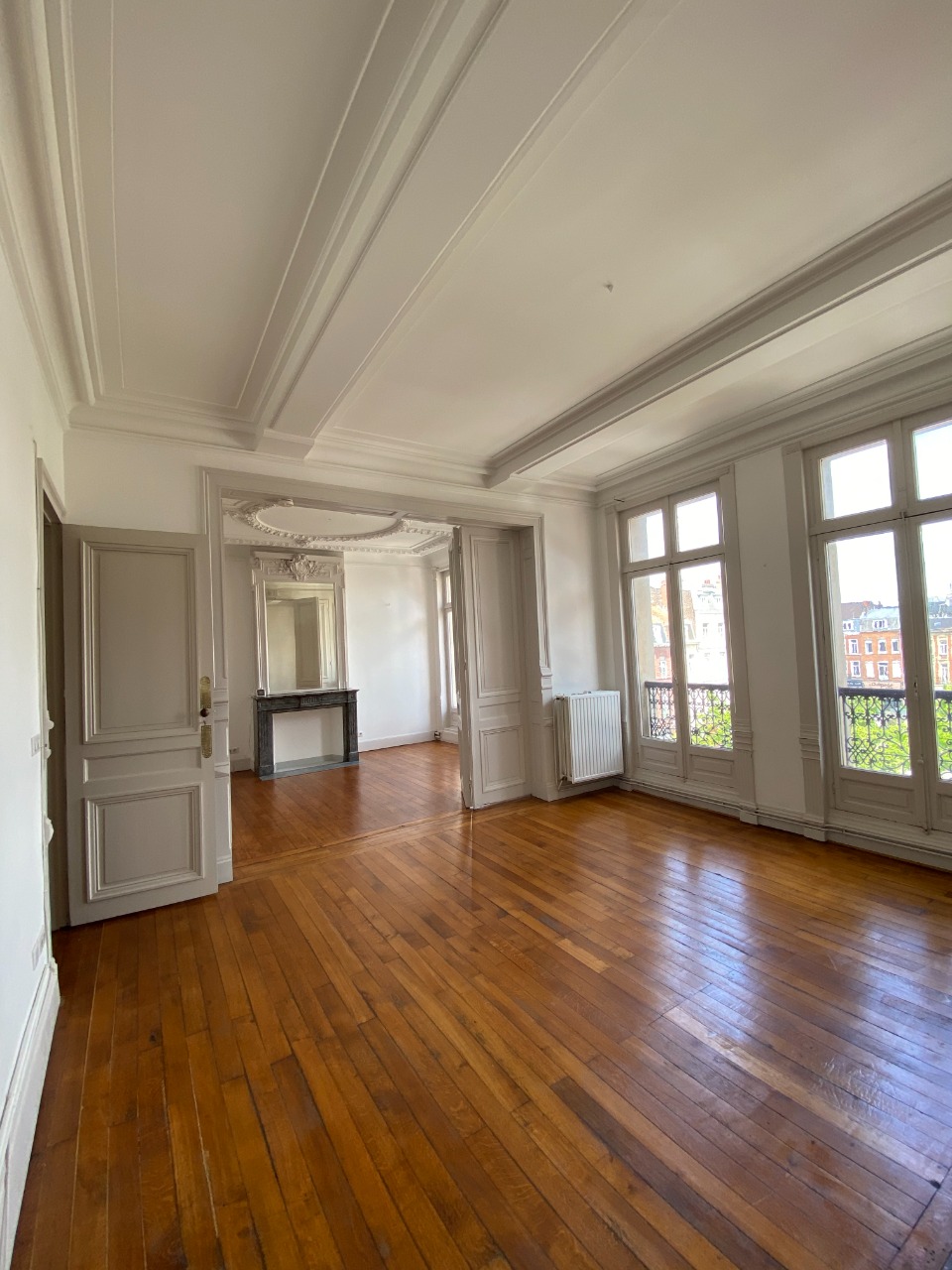 Lille - Type 3 non meublé de 97.78m² Place Sébastopol