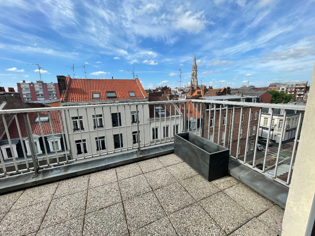 Lille - Studio - non meuble de 24,10m² avec terrasse